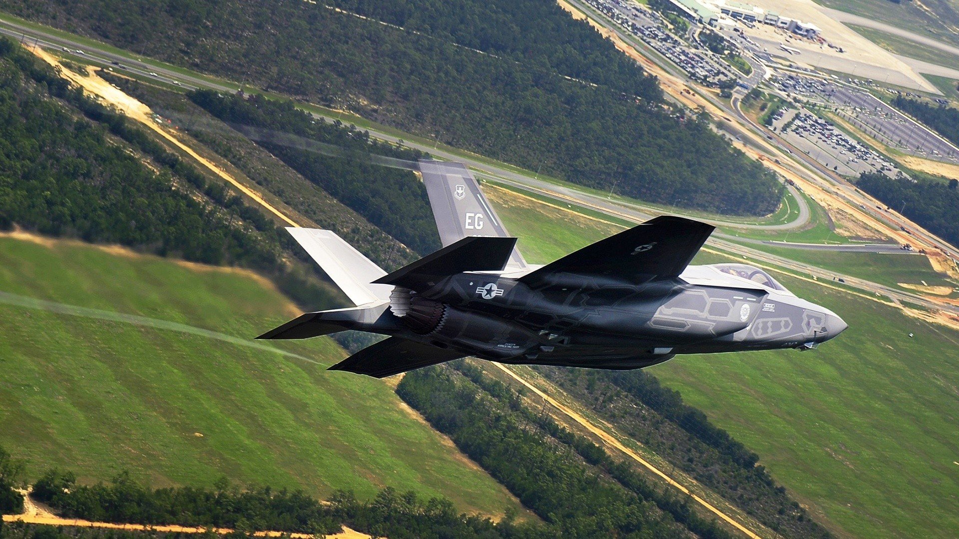 开云体育平台APP-世界排名争夺战焦点战，红白风暴狙击北非雄狮，波兰战术冲垮马里命门